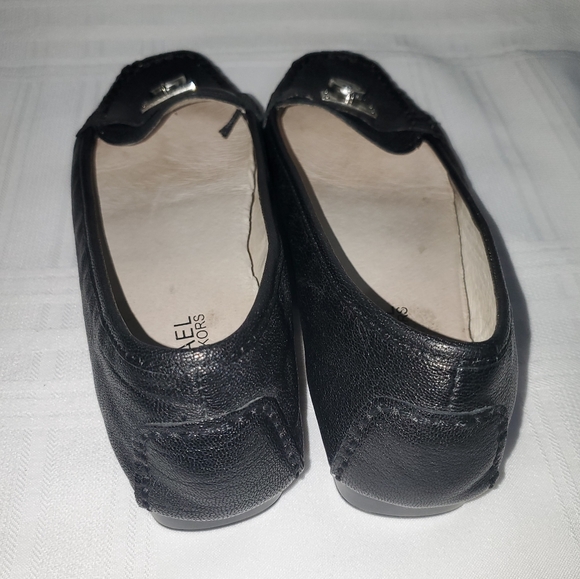 Michael Kors  Black flat Shoe Sz 7